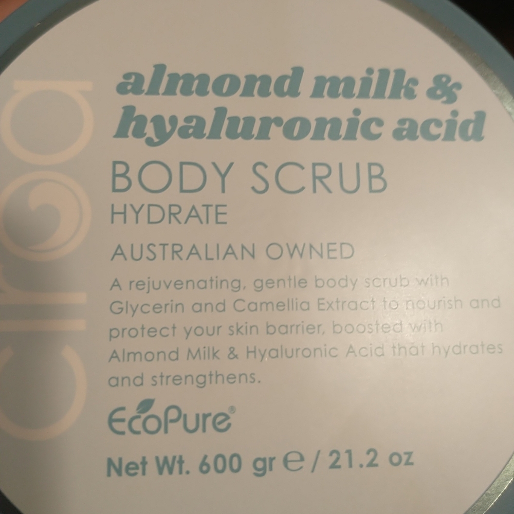 NWOT Ciroa Almond Milk & Hyaluronic Acid Body Scrub Ecopure Hydrate